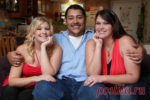 Жена 4 года подбивала мужа на «семью втроем». И наконец он согласился…