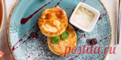 20 рецептов сырников из творога: классические и необычные варианты - Будет вкусно - 7 июня - Медиаплатформа МирТесен Рассказываем, как приготовить сырники с мукой, манкой, крахмалом и не только на сковороде и в духовке. Подробности о том, как выбрать творог, сформировать сырники и правильно их пожарить, ищите в конце статьи. 1. Классические сырники с яйцом и мукой Фото: Daria Yakovleva / Pixabay Соедините 250 г - 7 июня - 43882209714 - Медиаплатформа МирТесен