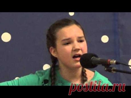 Сентябрь, и дождь в окно глядит, не уходя... - Анастасия Любич - YouTube