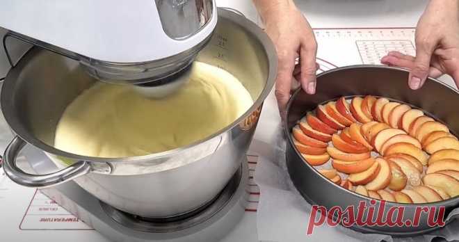 Яблочная шарлотка: теперь еще вкуснее. Быстрый пирог из простых составляющих