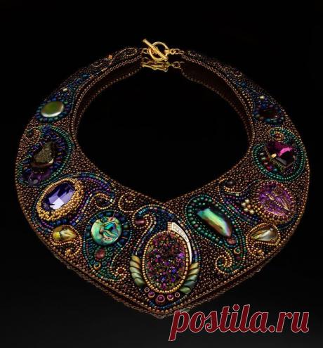 (9) Вышитое колье &quot;ПЕЙСЛИ&quot; ... мои любимые огурчики... в работе использованы исключительно натуральные камни - аметисты, гранаты, турмалины, аммонит,…