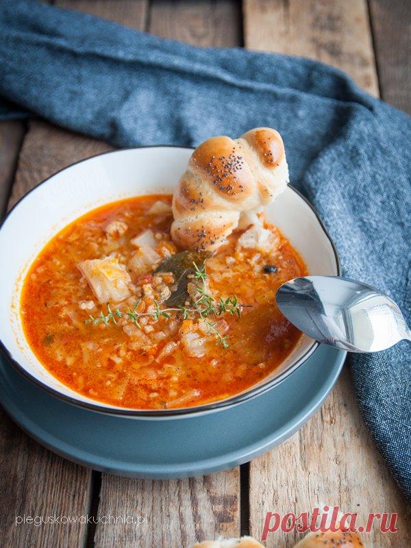 СУПА С ПИЛЕШКА КАЙМА И ЗЕЛЕ