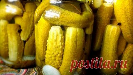 Изумительные болгарские огурчики, знакомые всем с детства Классический рецепт ароматной, хрустящей заготовки.