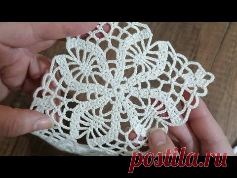 Tığ işi örgü masa örtüsü runner modeli küçük badem desenli örgü