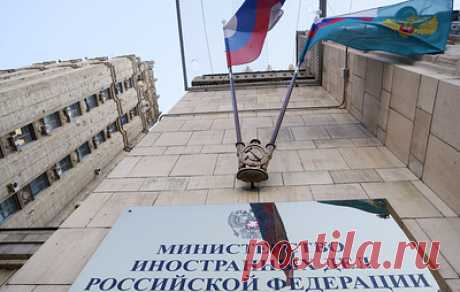 МИД назвал враньем сведения о неучастии Запада в атаке ВСУ на Курскую область. По словам официального представителя ведомства Марии Захаровой, страны НАТО являются не только идейными вдохновителями и материальными спонсорами, но и наводчиками киевского режима на цели на территории РФ