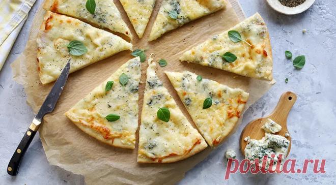 Пицца 4 сыра в домашних условиях, пошаговый рецепт с фото на 525 ккал Пицца 4 сыра в домашних условиях. Вкусный рецепт приготовления с пошаговым описанием, фото и отзывами. Удобный поиск рецептов и кулинарное вдохновение на Gastronom.ru