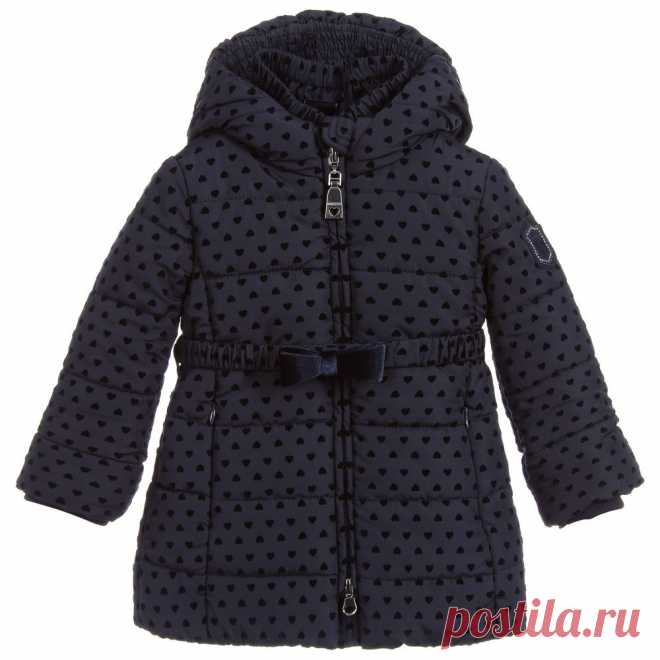 Girls Blue Hooded Puffer Coat A navy blue hooded puffer coat for younger girls by Monnalisa, made in silky soft polyester with a velvety raised heart pattern. Generously padded, it has a sparkling logo badge on one sleeve, zip-up pockets, and comes with a removable, elasticated belt with a velvet bow.