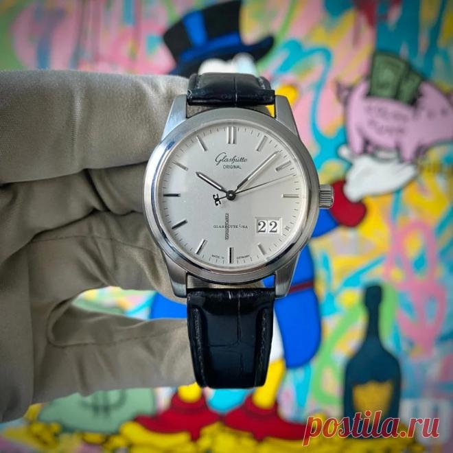 ⌚ Элитный ломбард по скупке часов и ювелирных изделий
🕵 Быстрая оценка 💎 Приятные цены 💝 Индивидуальный подход
🌍 Город Москва, ул. Пресненский вал, д. 5 📞 +7(495)147-77-78