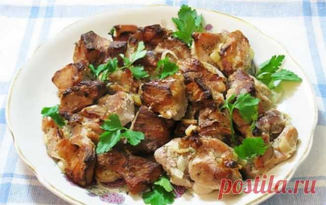 Шашлык в духовке на луковой подушке / Простые рецепты
