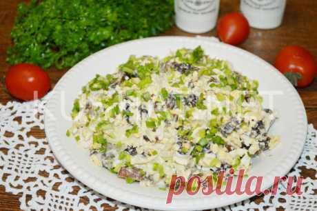 Салат с курицей, черносливом и грибами. Пошаговый рецепт с фото &amp;bull; Кушать нет
