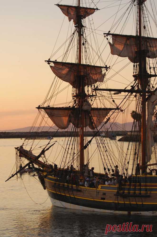 Tall ship | Nautical. Ships.