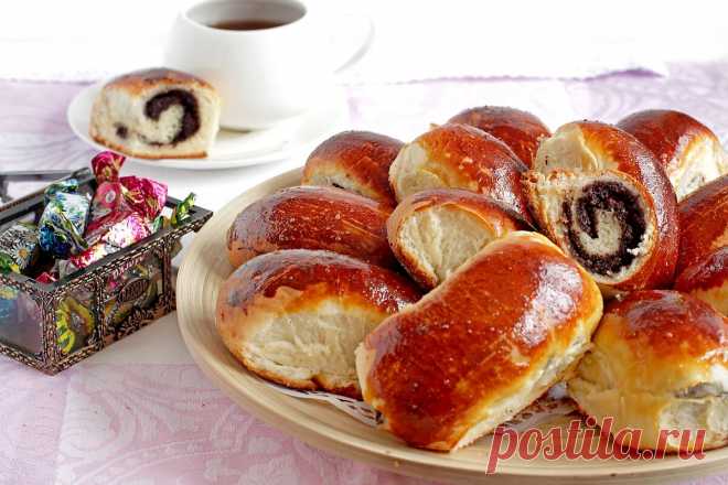 Украинские булочки с маком как пух. Ароматные
Дрожжевая выпечка с маком всегда была чрезвычайно популярной в Украине. Как только поезд проезжает границу, на всех полустанках можно услышать призывные возгласы торговцев, предлагающих купить маковую выпечку. И работать с маком там всегда умели – без всяких добавок делали мак душистым, мягким, и он совсем не хрустел на зубах. Мак толкли в высокой ступе тяжёлым […]
Читай дальше на сайте. Жми подробнее ➡