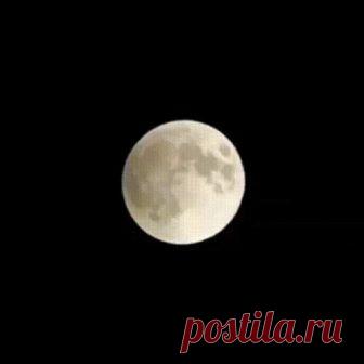 Полное лунное затмение 2018.gif