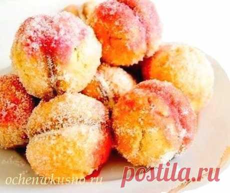 Сегодня предлагаю  вам приготовить шикарное  и невероятно вкусное пирожное.
 На вид – просто шедевр, но готовить просто! ПИРОЖНОЕ «Персики»!