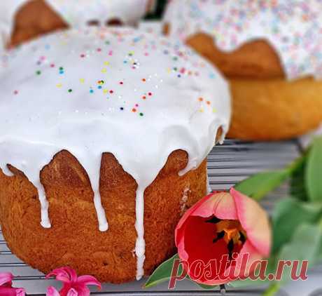 Вкусная белая глазурь для кулича с сахаром и молоком: без яичных белков… С такой глазурью кулич всегда самый мягкий и ароматный! Первый рецепт вкусной белой глазури для куличей с молоком и сахаром можно назвать идеальным вариантом для кулинаров-новичков. Он настолько прост,что для того чтобы испортить готовую глазурь нужно буде…