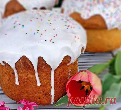 Вкусная белая глазурь для кулича с сахаром и молоком: без яичных белков… С такой глазурью кулич всегда самый мягкий и ароматный! Первый рецепт вкусной белой глазури для куличей с молоком и сахаром можно назвать идеальным вариантом для кулинаров-новичков. Он настолько прост,что для того чтобы испортить готовую глазурь нужно буде…