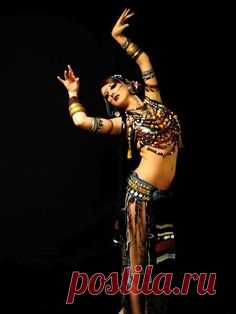 Beautiful and unique tribal costumes | Bellydance Vogue