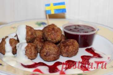 ​Шведские фрикадельки Ингредиенты:
Фарш мясной (свинина+говядина) &mdash; 400 гЛук репчатый &mdash; 1 шт.&nbsp;Молоко &mdash; 100 мл&nbsp;Картофель (отварной) &mdash; 1 шт.
Брусника &mdash; 100 г&nbsp;Сахар &mdash; 50 г&nbsp;Вода &mdash; 3 ст. л.&nbsp;Перец &mdash; по вкусу&nbsp;Соль &mdash; по...