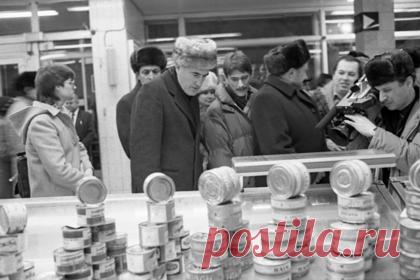 Названа цель возможной национализации активов уходящих из России компаний. Экономист Сергей Хестанов заявил, что главная цель национализации — сохранение бизнеса ценой снижения его экономической эффективности. Он также добавил, что нет практически ни одного примера, когда национализация привела бы к улучшению экономических показателей компаний.