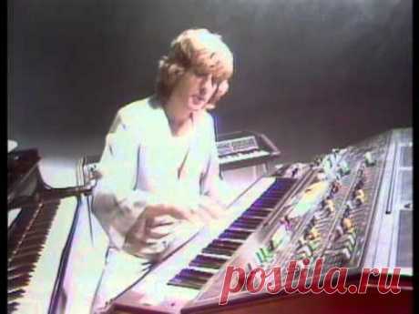 Electric Light Orchestra - Last Train to London - YouTube