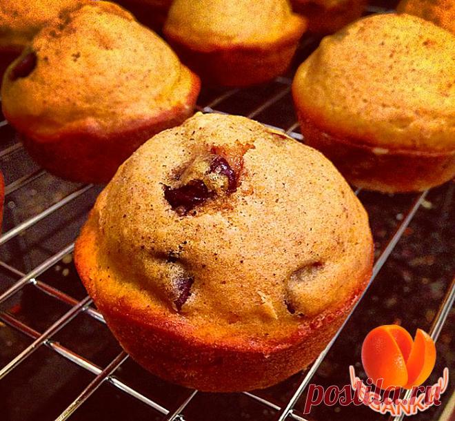 Кекс с черешней