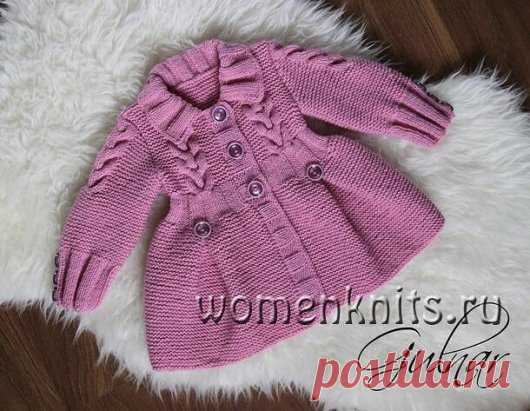 Пальто спицами для девочки
Описание: http://womanknits.ru/vyazanie-dlya-detej/palto-zhakety/palto-spicami-dlya-devochki