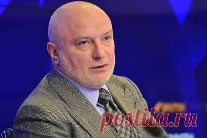 В Совфеде обвинили США в навязывании идеи американской исключительности. Глава конституционного комитета Совфеда Андрей Клишас обвинил США в навязывании миру идеи американской исключительности. По его словам, это стало главным вызовом XXI века. Сенатор заявил, что многополярный мир является жизненно важной системой мироустройства, поэтому устремления США несут большую угрозу.