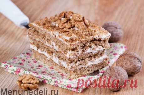Ореховый торт с белым кремом / Меню недели