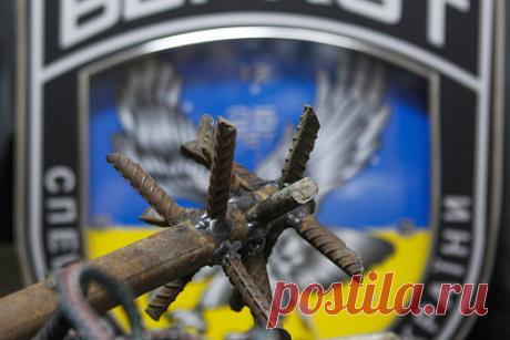 Украина захотела судить перешедшего в российский «Беркут» украинского военного. Украинская прокуратура обвинила в госизмене бывшего силовика украинского подразделения Беркут, принявшего в 2014 году после госпереворота на Украине присягу в российском «Беркуте» в Крыму. В совокупности всех инкриминируемых ему статей ему грозит до 15 лет лишения свободы с конфискацией имущества.