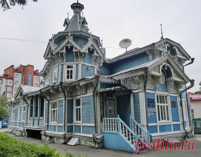Кружевной дом особняк в городе Томске