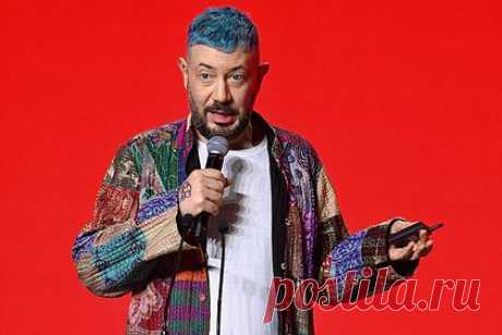 Артемий Лебедев передал привет двум иноагентам