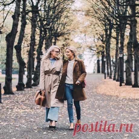 «Осень — это вторая весна, когда каждый лист — цветок», - Альбер Камю #HMMood