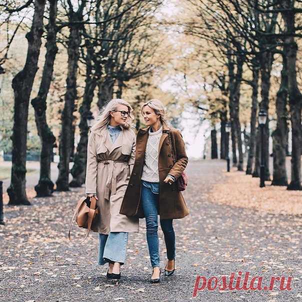 «Осень — это вторая весна, когда каждый лист — цветок», - Альбер Камю #HMMood