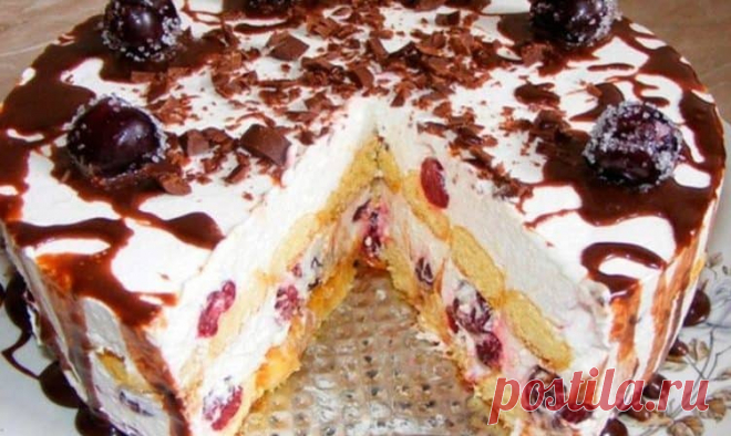 Торт из печенья с вишней - скорая помощь хозяйке - На Кухне Невероятно вкусный, домашний торт из печенья с вишней, с маслянно-сметанным кремом!