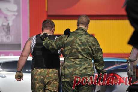Как без особого труда, разоружили Украинский флот за одну ночь. Хорошая тенденция. Вернули Крым, может со временем и всё остальное. Чечню бы только оставить арабам и туркам. Нам не жалко.