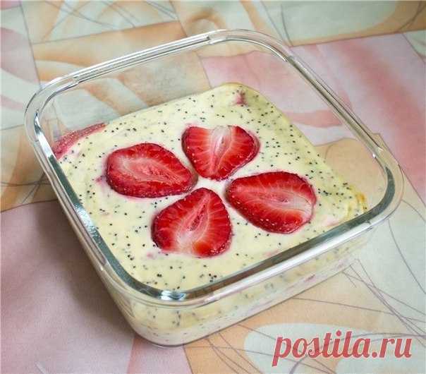 Маковая запеканка😋 🔸на 100грамм - 147,7 ккал🔸Б/Ж/У - 7/6/16🔸 Ингредиенты: Творог — 70 г Яйцо — 1 шт. Мед — 1-2 ст.л. Яблоко / Surfingbird знает всё, что ты любишь
