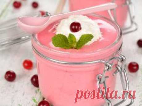 Мусс манный с клюквой для детей Мусс манный с клюквой. Клюква может быть, как свежая, так и замороженная. Если замороженная, то нужно предварительно разморозить.