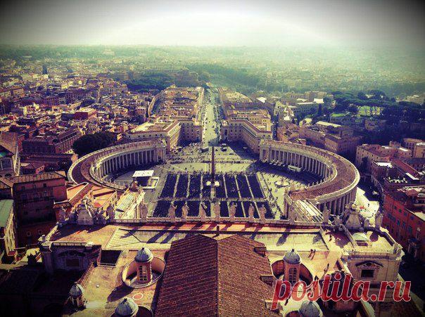 Ватикан. Площа / Удивительное искусство