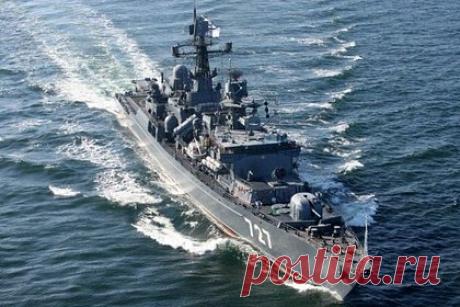 Корабли ВМФ оснастили новыми зенитно-наземными ракетами. Арсенал кораблей Военно-морского флота (ВМФ) России оснастили новыми боеприпасами для зенитных систем, которые смогут применять двумя способами, в частности, их дорабатывают для поражения наземных целей. Накануне прошли успешные испытательные запуски зенитно-ракетного комплекса «Полимент-Редут» по надводным целям.