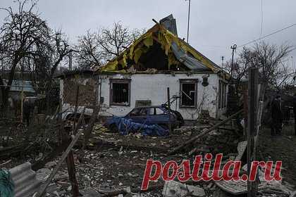 В трех областях Украины объявили воздушную тревогу. Днем в понедельник, 16 января, воздушная тревога была объявлена в трех областях Украины — Днепропетровской, Кировоградской и Николаевской. Об этом свидетельствует онлайн-карта Министерства цифровой трансформации страны. Сигнал тревоги прозвучал в них в 12:55 по местному времени (13:55 мск).