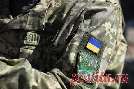 Госорганы Украины начнут передавать данные о молодых людях в военкомат до совершеннолетия
