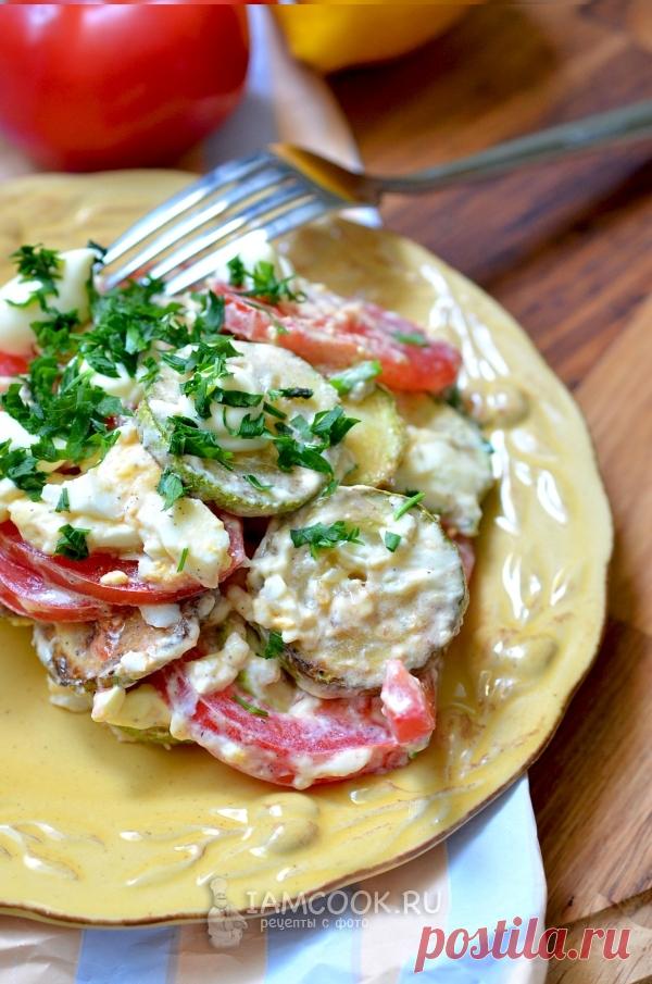 Салат из жаренных кабачков.