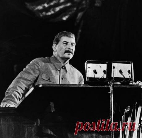 (+2) Какую республику СССР Сталин увеличил в три раза за счет территории России