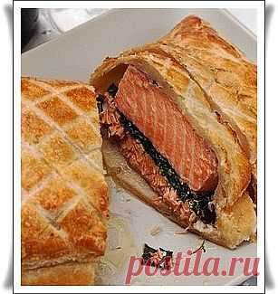 Лосось запеченный в тесте.