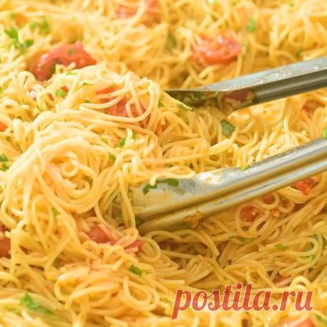 [Video] This Angel Hair Pasta is made with cherry tomatoes, garlic, and olive oil. You won’t believe how simple and TASTY this recipe is! FOLLOW Cooktoria for more deliciousness! #pasta #dinner #lunch #vegetarian #vegan #mealprep #sidedish #reciepoftheday