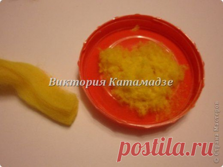 Мимоза из пенополистирола, манной крупы, шерсти и шелка. Мастер-класс