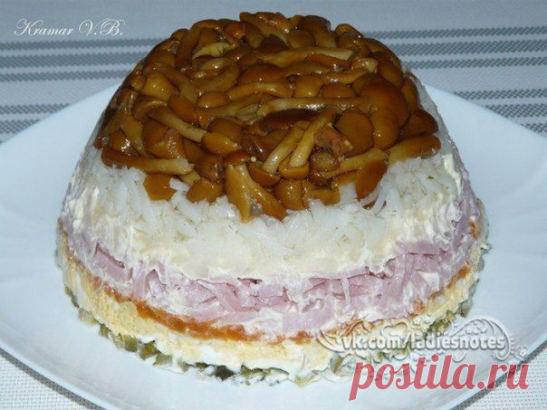 Салат с маринованными опятами | Женский журнал