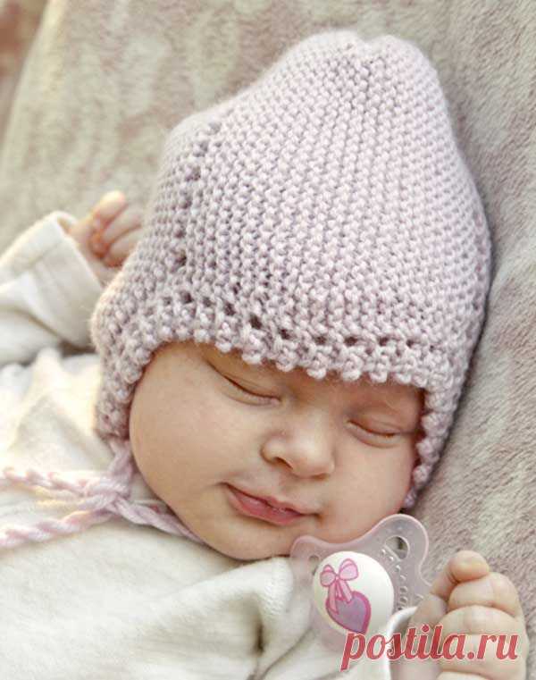 Нежная шапочка "Lullaby" от Drops Design вязаная спицами | Strikky.ru