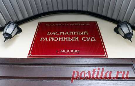 Экс-мэру Нового Уренгоя и его сообщникам продлили арест. Они будут заключены под стражу до 1 марта 2025 года