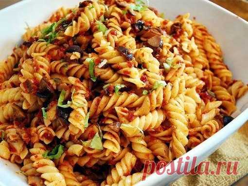 Как приготовить макароны: 7 вкусных рецептов 

1. Макароны по-флотски 
Ингредиенты:
● мясной фарш 500 г
Показать полностью…
